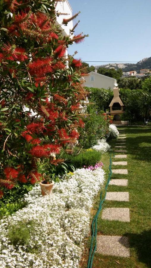 Apartman Katica Banjol Exterior photo