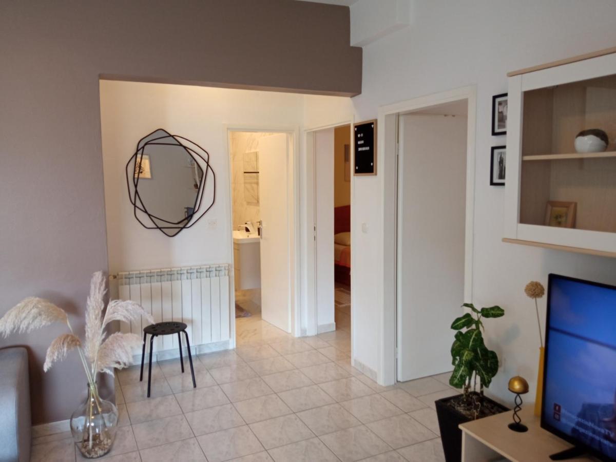 Apartman Katica Banjol Exterior photo