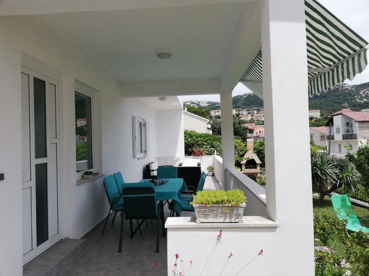 Apartman Katica Banjol Exterior photo